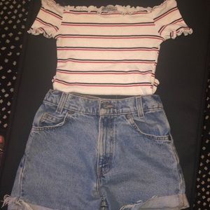 Vintage LEVIS HIGH WAISTED SHORTS & Crop top